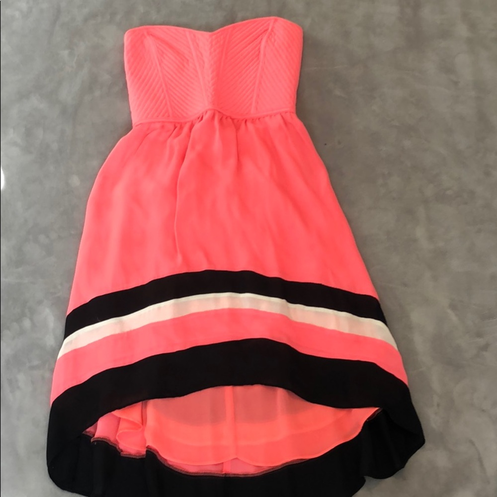 Parker/ hi-low dress